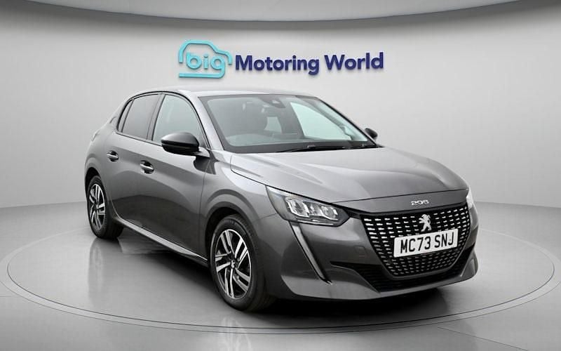 Used Peugeot 208 Allure+ 102 HP (75 kW) 2023 Grey Hatchback