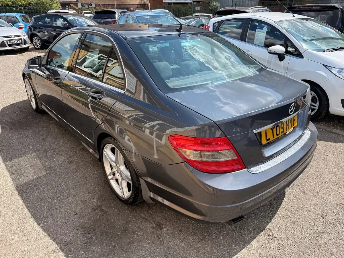 Used Mercedes C220 170 HP (125 kW) 2009 Grey Sedan