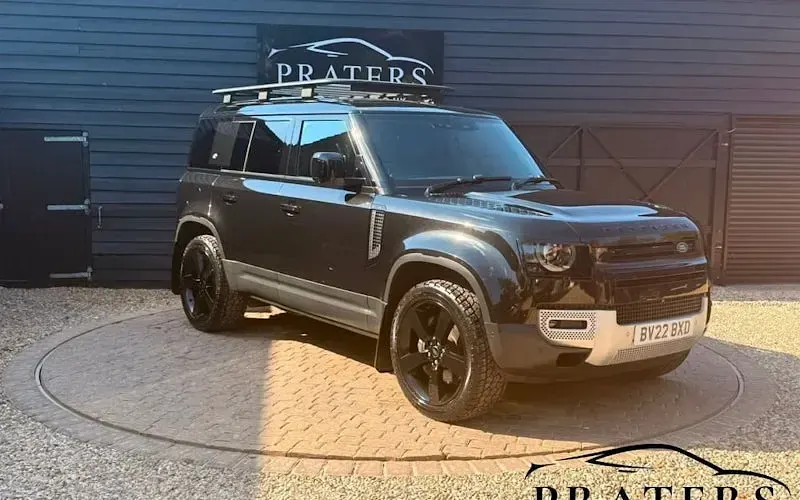 Used Land Rover Defender HSE 300 HP (220 kW) 2022 SUV