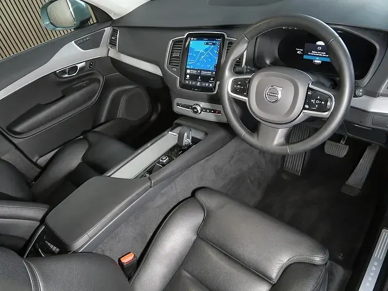 Usado Volvo XC90 Core 2023 Cinzento SUV
