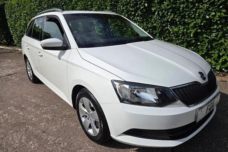 White Used 2015 Skoda Fabia SE Hatchback | £6,950 (A bit pricey) - Image 1/1