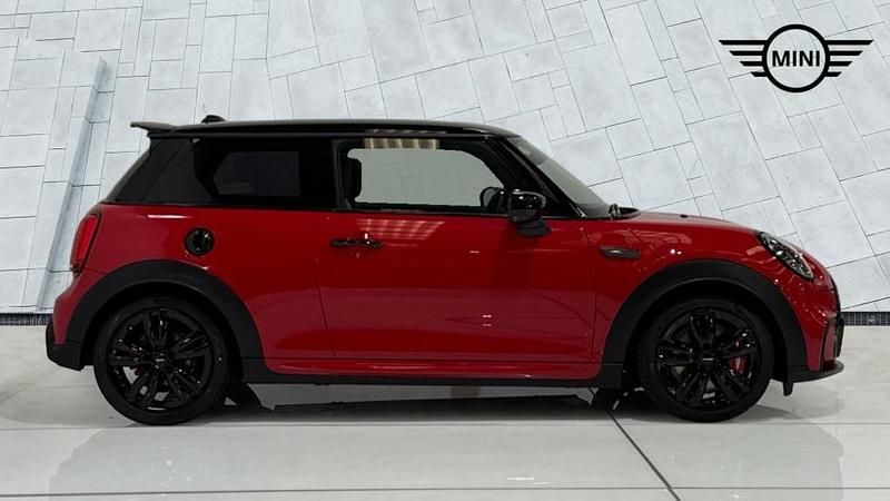Używany Mini John Cooper Works Hatch 231 KM (169 kW) 2021 Czerwony Hatchback