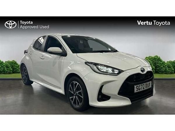 Used 2022 Toyota Yaris Design Hatchback | £16,170 (Fair price) - Image 1/4