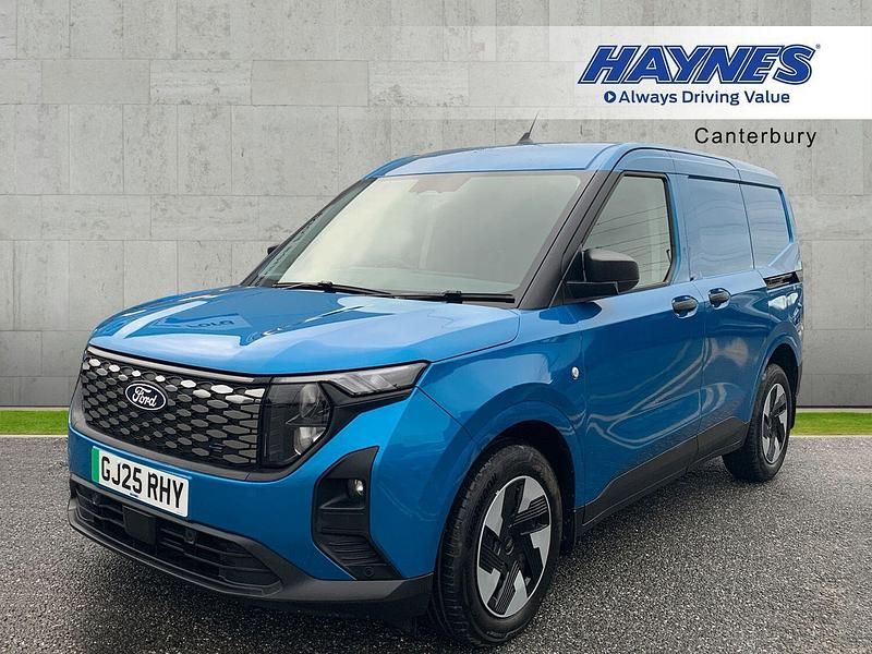 Begagnad Ford E-Transit Trend 98 kW (134 HK) 2025 Blå Van