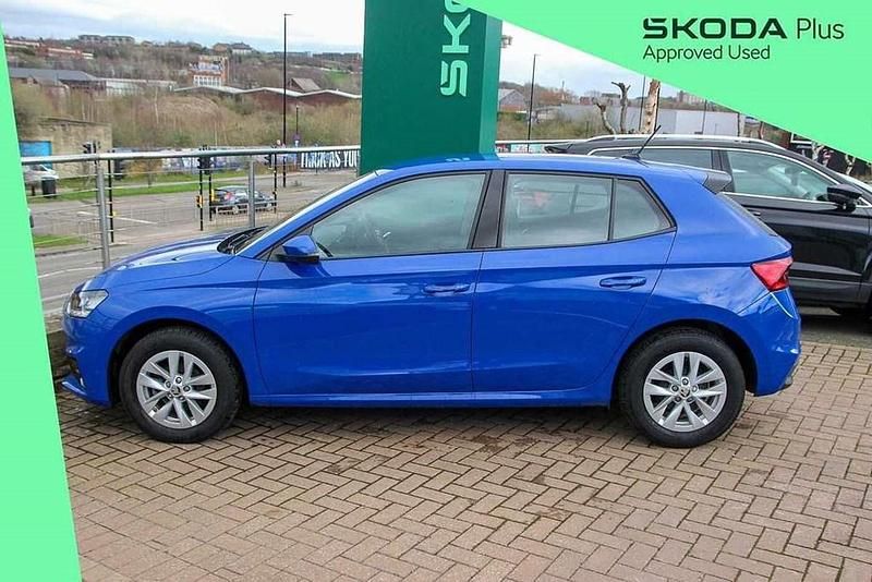 Used Skoda Fabia Comfort 94 HP (69 kW) 2023 Energy blue Hatchback