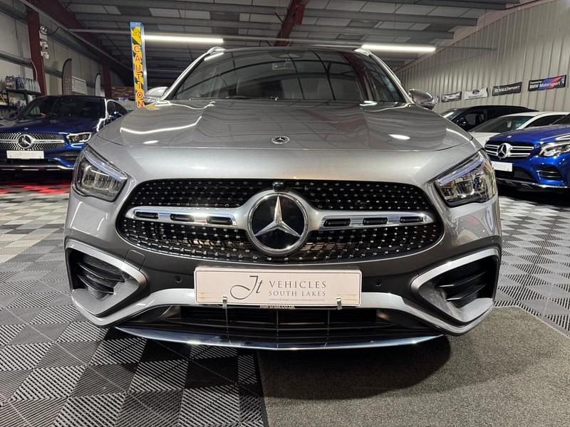 Used Mercedes GLA200 Executive 163 HP (119 kW) 2024 Grey SUV