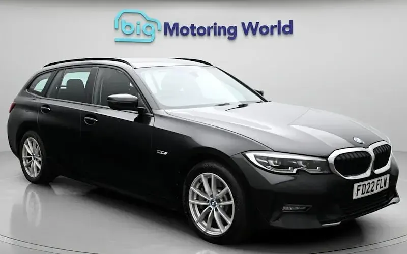 Begagnad BMW 330e 292 HK (214 kW) 2022 Kombi