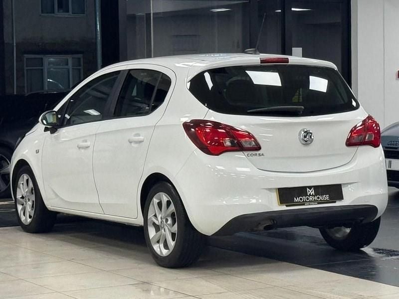 Used Vauxhall Corsa Sport 75 HP (55 kW) 2018 White Hatchback