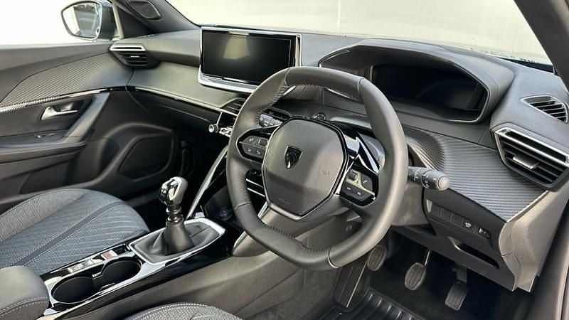 New Peugeot 2008 Allure 100 HP (73 kW) 2025 Blue SUV