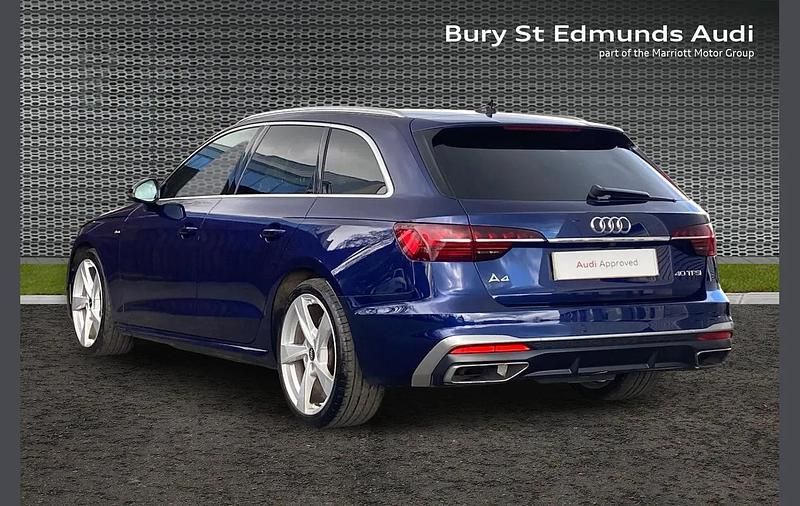 Used Audi A4 S-Line 200 HP (147 kW) 2024 Blue Estate