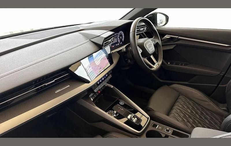 Used Audi A3 Advanced 147 HP (108 kW) 2022 White Sedan