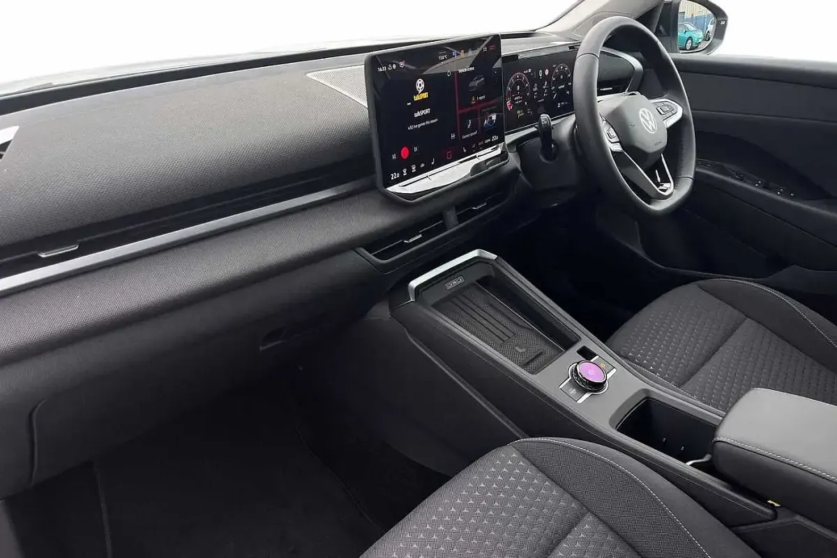 Used VW T-Roc Life 150 HP (110 kW) 2026 White SUV