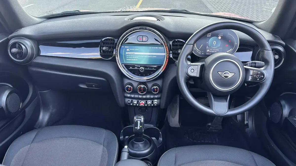 Used Mini Cooper Cabriolet Classic 134 HP (98 kW) 2023 Red Cabriolet