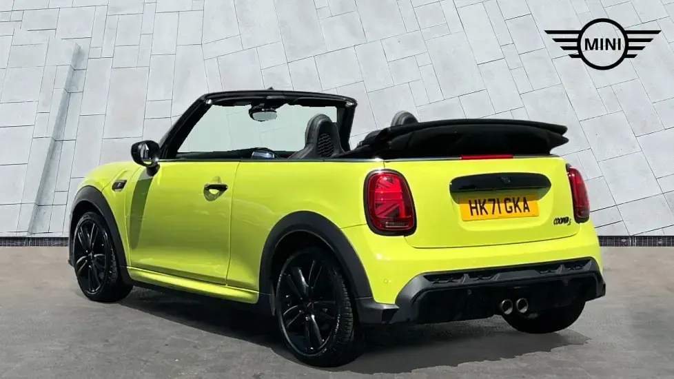 Used Mini Cooper S Sport 176 HP (129 kW) 2022 Yellow Hatchback