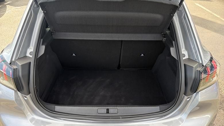 Used Peugeot 208 Allure Premium 102 HP (75 kW) 2022 Grey Hatchback