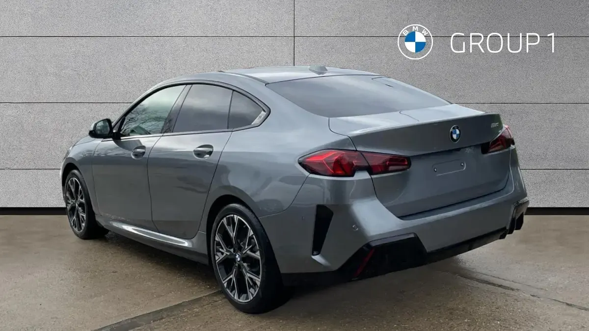 Begagnad BMW 220 M Sport 168 HK (123 kW) 2026 Grå Sportkupé
