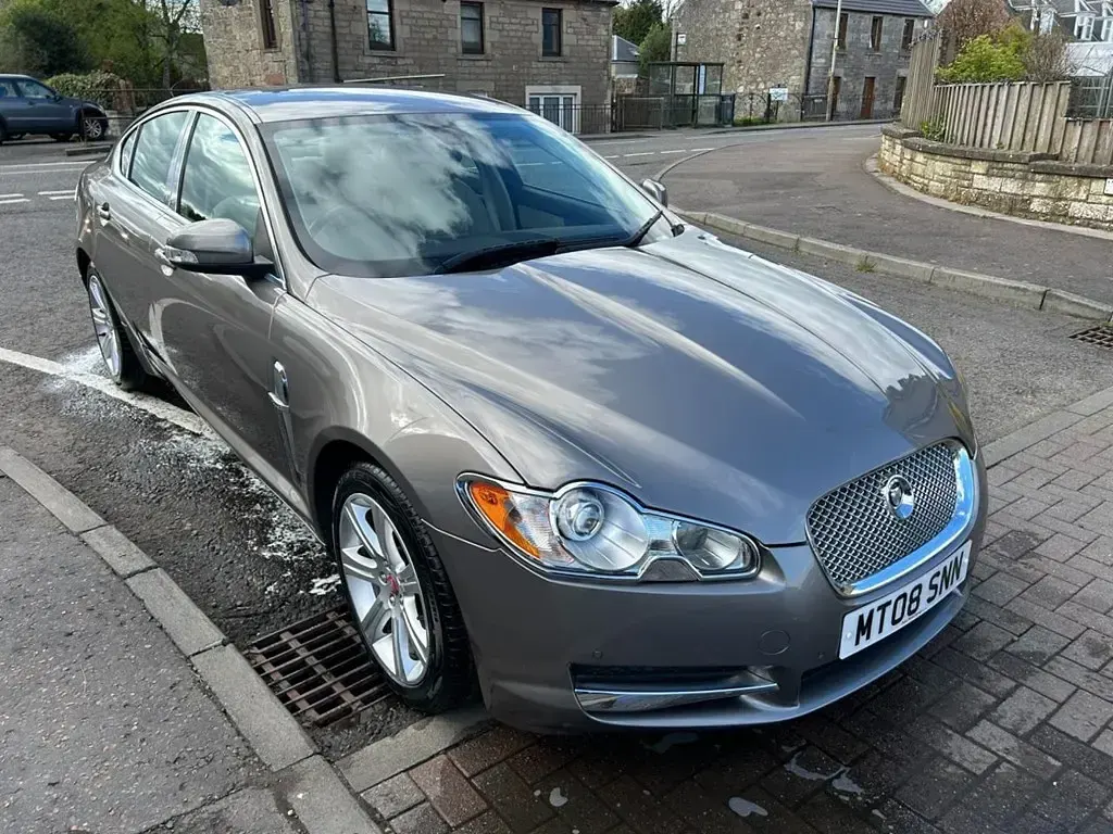 Used Jaguar XF Luxury 207 HP (152 kW) 2008 Grey Sedan