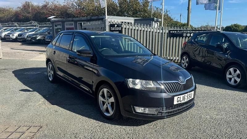 Black Used 2016 Skoda Rapid SE Hatchback | £4,795 (Fair price) - Image 1/4