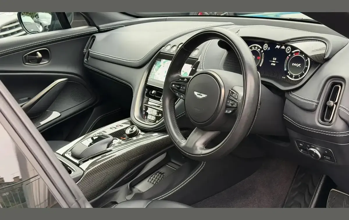 Usado Aston Martin DBX 707 697 CV (512 kW) 2023 Verde SUV