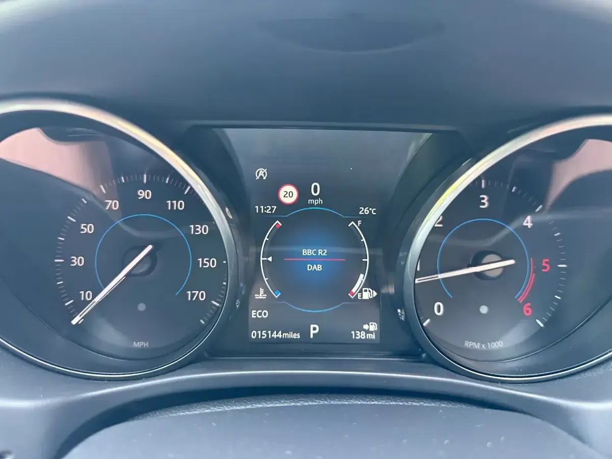 Used Jaguar XE R-Sport 180 HP (132 kW) 2017 Grey Sedan