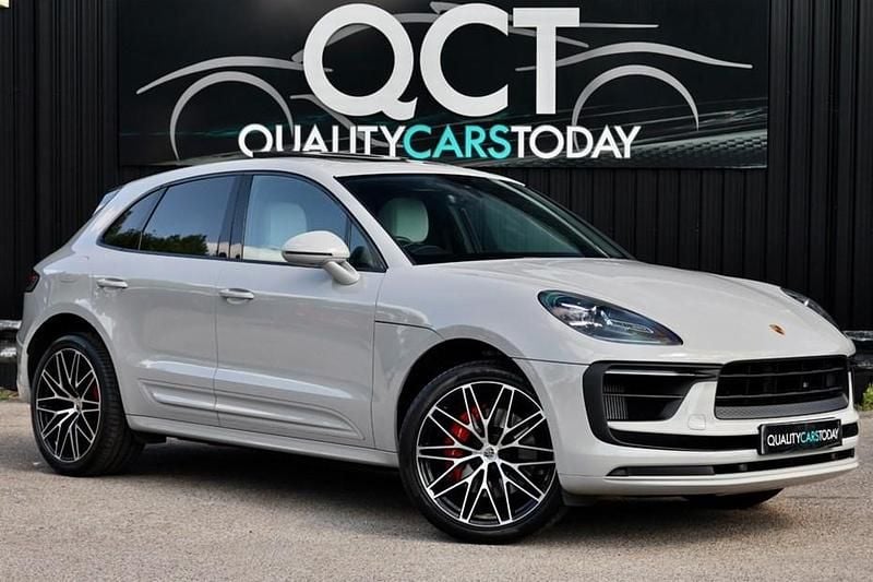 Used 2023 Porsche Macan SUV | £59,995 (Fair price) - Image 1/1