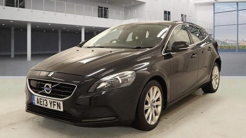 Used Volvo V40 SE Lux 2013 Black Hatchback