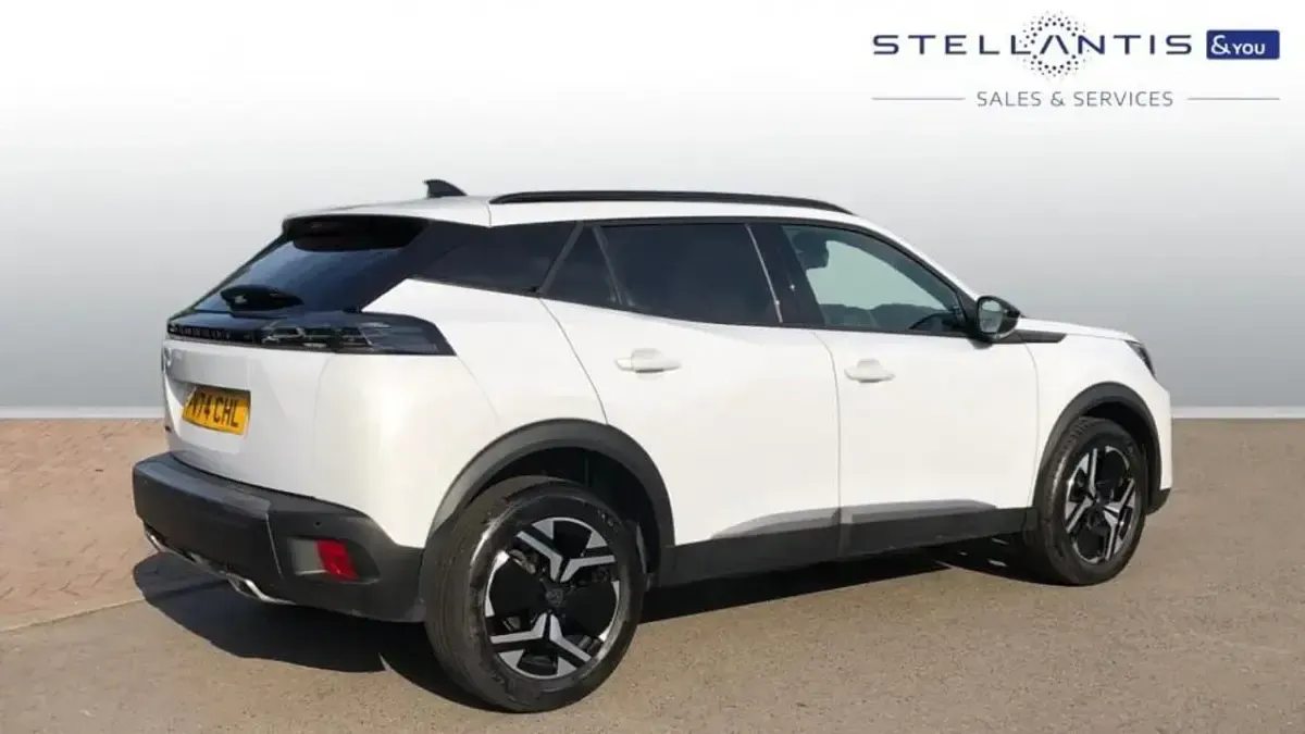 Used Peugeot 2008 Allure 129 HP (94 kW) 2024 White SUV
