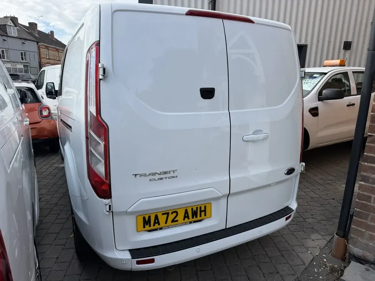 Used Ford 300 Limited 130 HP (95 kW) 2022 White Estate