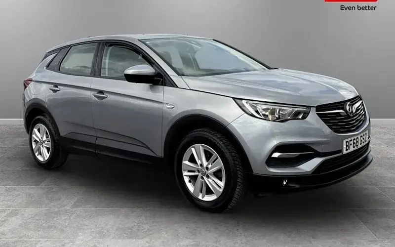 Used Vauxhall Grandland X 120 HP (88 kW) 2018 SUV
