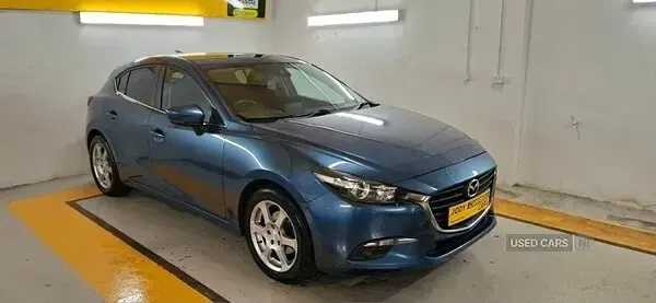 Used Mazda 3 120 HP (88 kW) 2018 Blue Hatchback