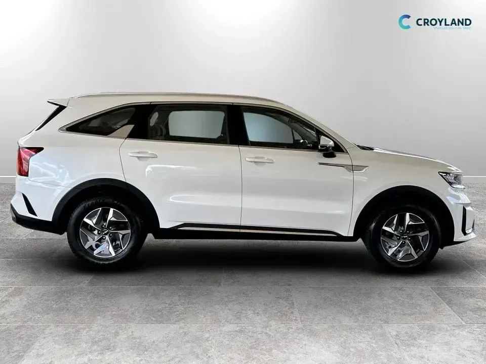 Used Kia Sorento 2022 White SUV
