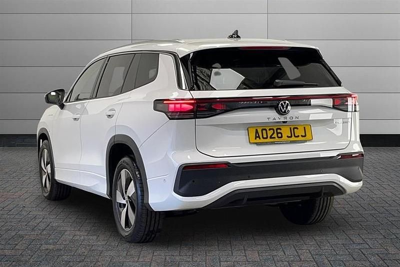 New VW Tayron Match 204 HP (150 kW) 2026 Pure white SUV