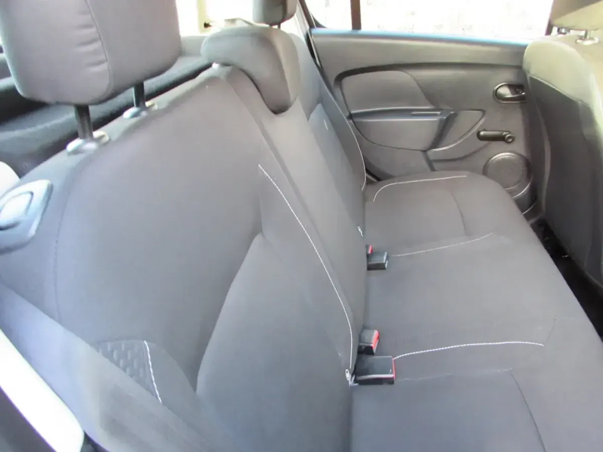 Used Dacia Sandero Essentiel 90 HP (66 kW) 2019 White Hatchback