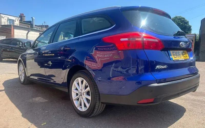 Used Ford Focus Titanium 150 HP (110 kW) 2016 Blue Estate