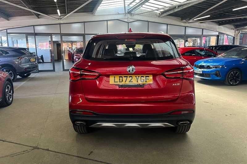 Used MG HS Excite 162 HP (119 kW) 2022 Red SUV