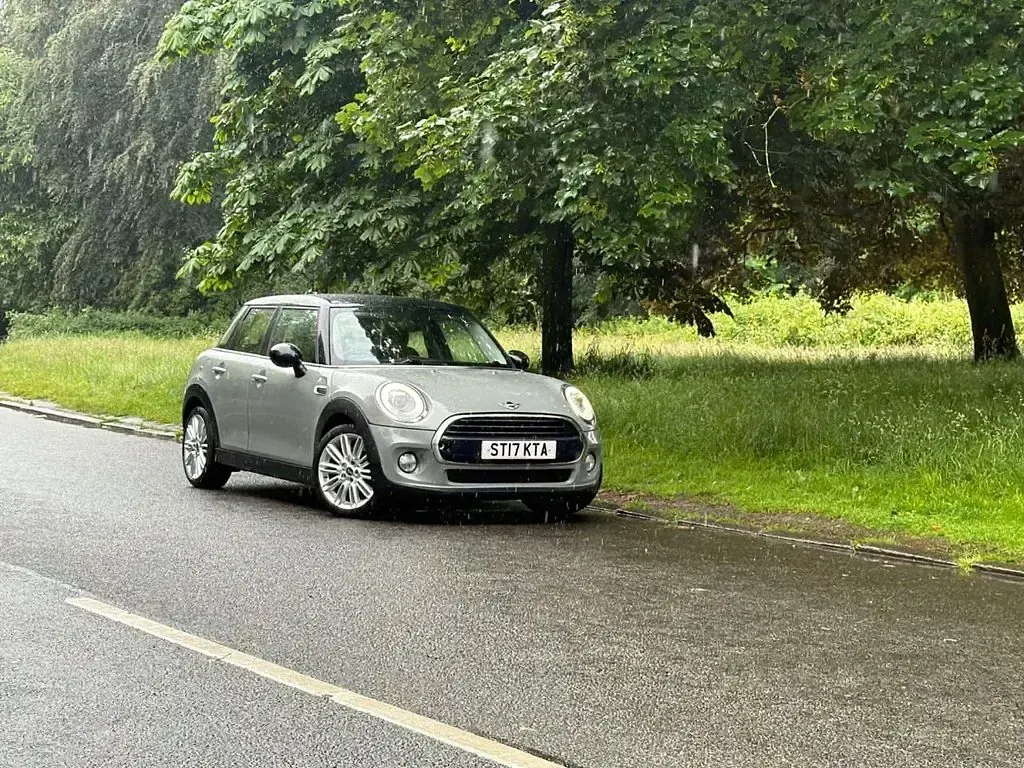 Used Mini Cooper Hatch 136 HP (100 kW) 2017 Grey Hatchback