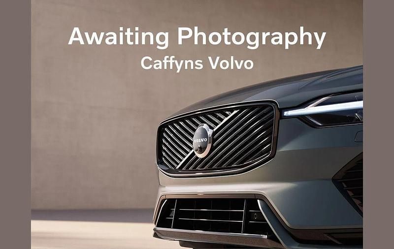 Used Volvo XC40 Inscription 211 HP (155 kW) 2021 Black SUV