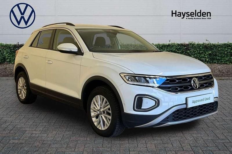 White Used 2023 VW T-Roc Life SUV | £16,385 (Fair price) - Image 1/4
