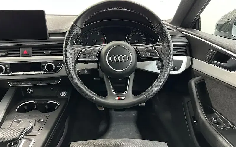 Used Audi A5 S-Line 190 HP (139 kW) 2019 White Coupe