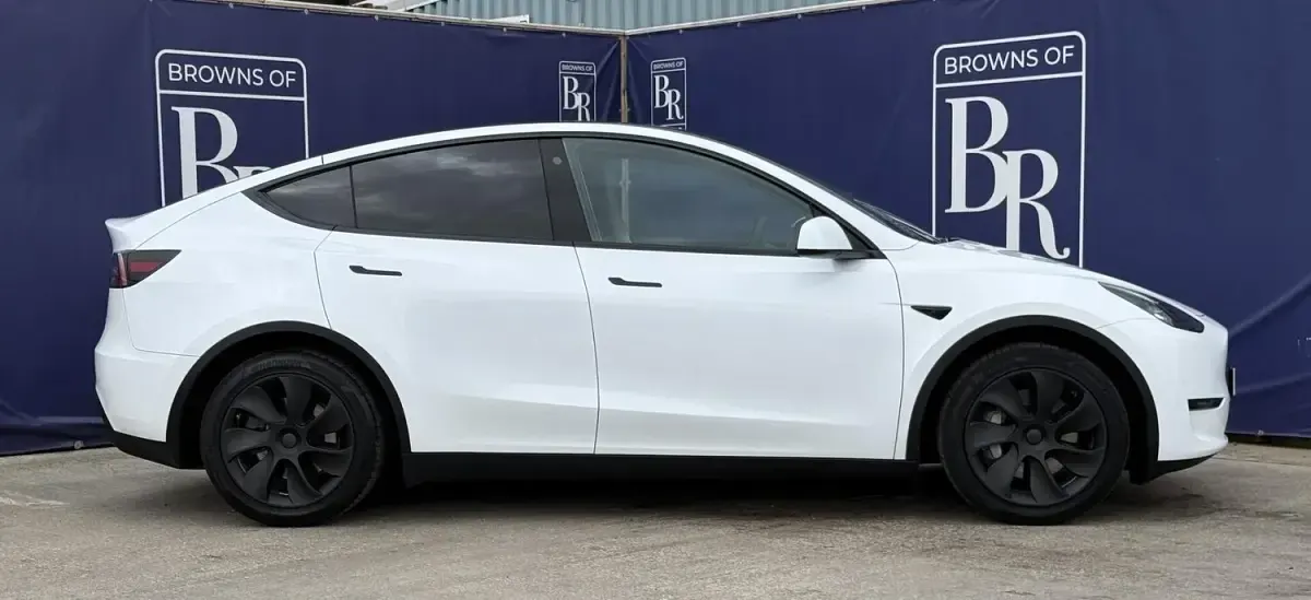 Used Tesla Model Y 282 kW (384 HP) 2022 White SUV