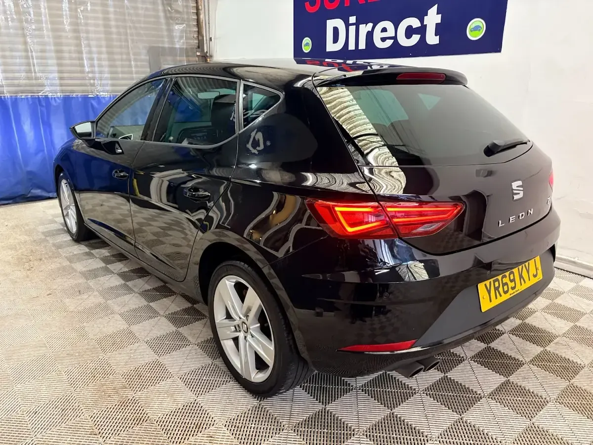 Used Seat Leon FR 130 HP (95 kW) 2019 Black Hatchback
