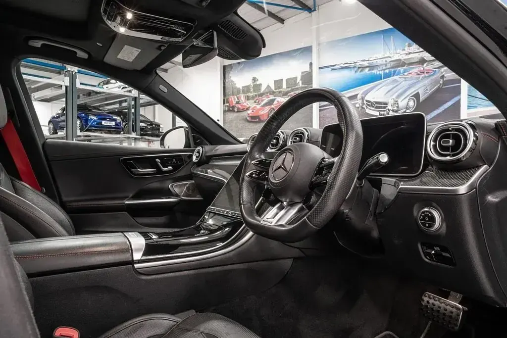 Usado Mercedes C43 AMG Premium Plus 2023 Preto Sedan