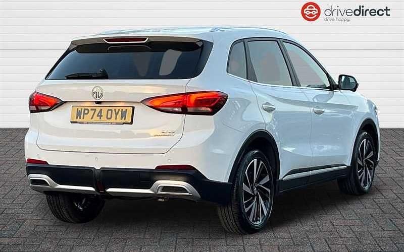 Used MG ZS Trophy 196 HP (144 kW) 2024 White Hatchback