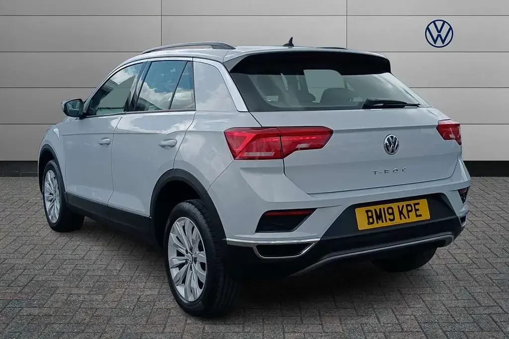 Begagnad VW T-Roc SE 150 HK (110 kW) 2019 Silver SUV