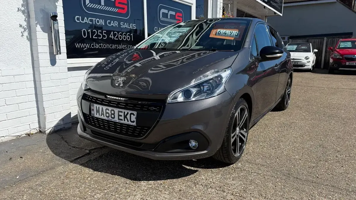 Used Peugeot 208 GT-line 110 HP (80 kW) 2018 Grey Hatchback