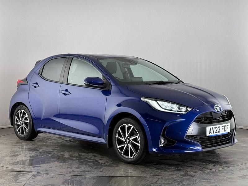 Used Toyota Yaris Hybrid Design 2022 Blue Hatchback