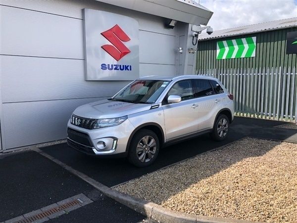 Silky silver metallic Used 2024 Suzuki Vitara SZ-T SUV | £25,984 - Image 1/1