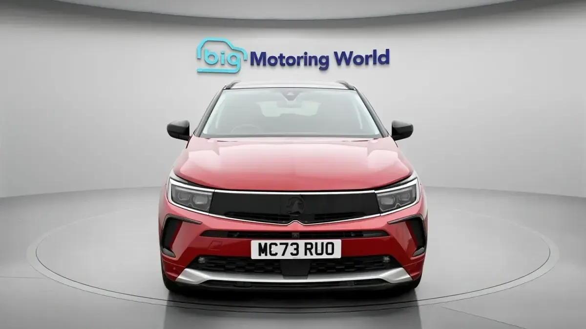 Used Vauxhall Grandland X Ultimate 131 HP (96 kW) 2023 Red SUV