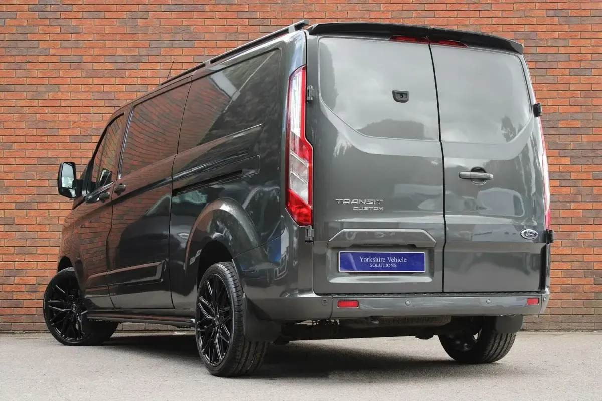 Used Ford Transit Custom Limited 170 HP (125 kW) 2023 Grey Van