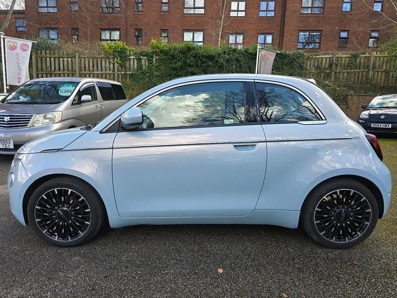 Second-hand Fiat 500e La Prima 86 kW (118 CP) 2021 Albastru Cabrio
